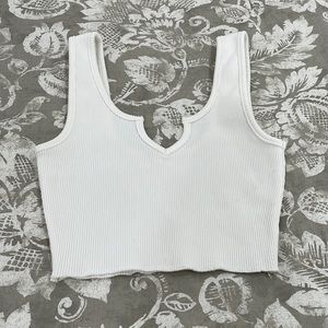 AKIRA CROP TOP, IVORY COLOR ♥️